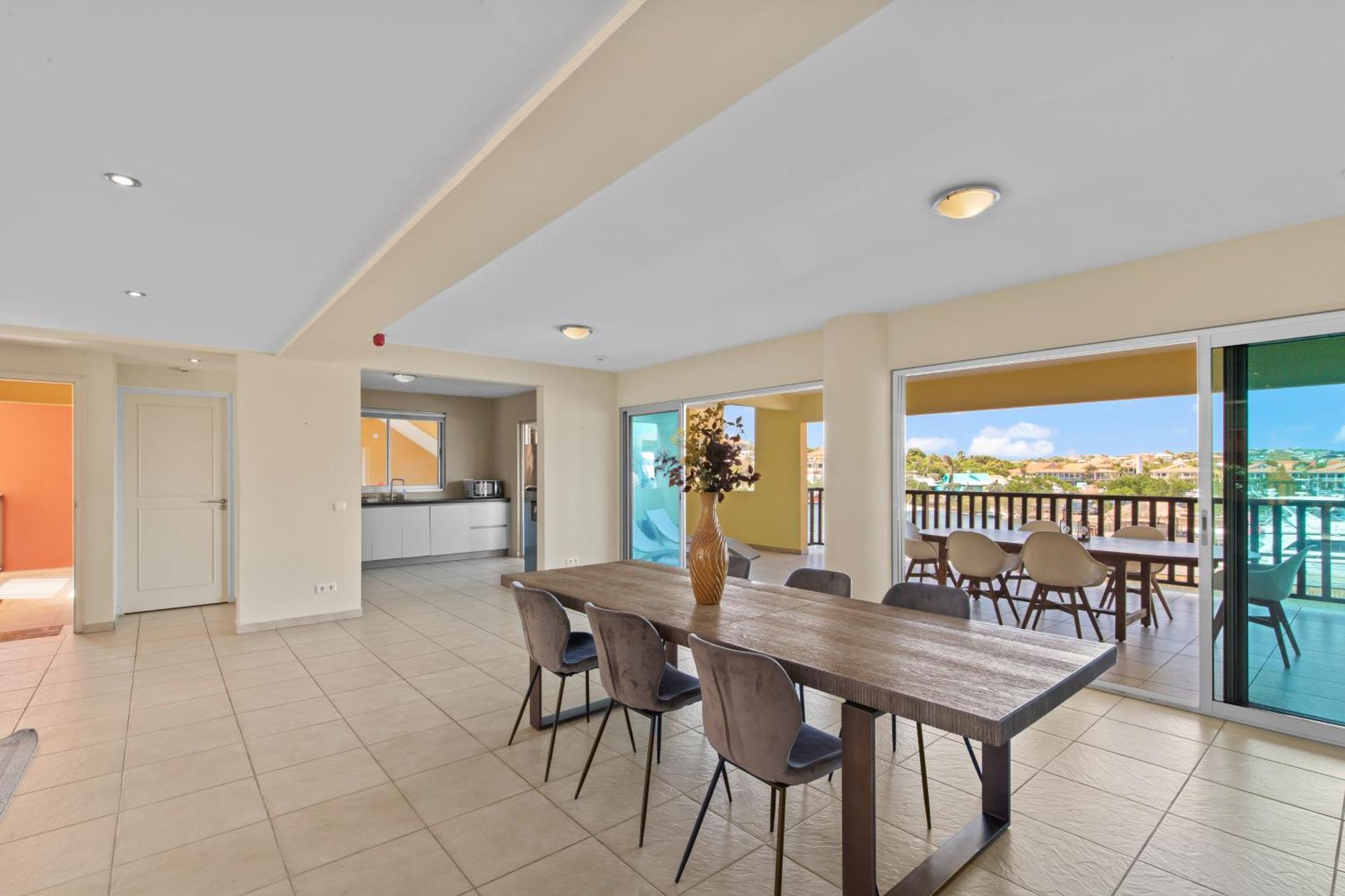 Droom Appartement Met Uitzicht Op De Jachthaven Jan Thiel Luaran gambar