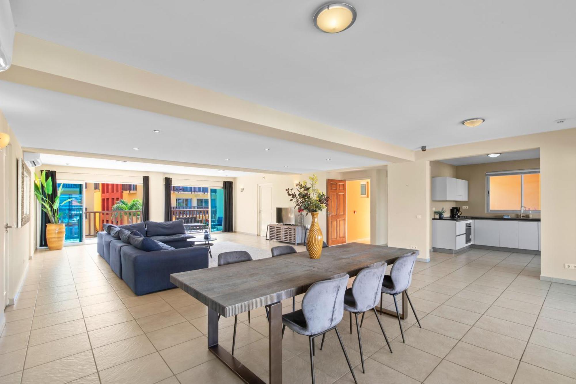 Droom Appartement Met Uitzicht Op De Jachthaven Jan Thiel Luaran gambar